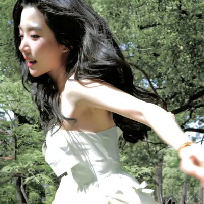 昂首挺胸