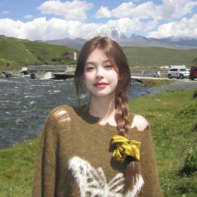 年轻女子